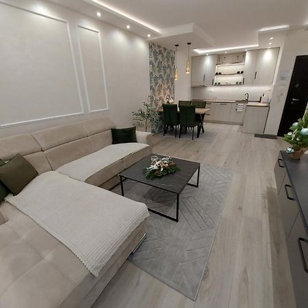 Kat Apartman Leilighet Subotica Eksteriør bilde